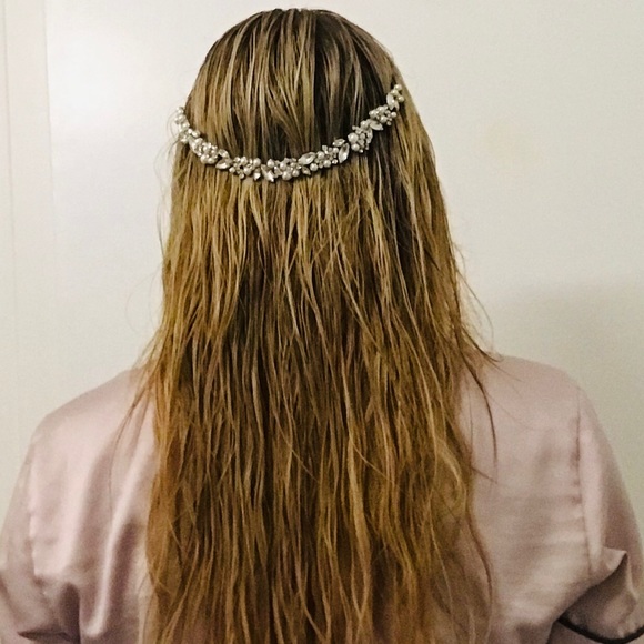 Bridal headband/tiara - Picture 2 of 4